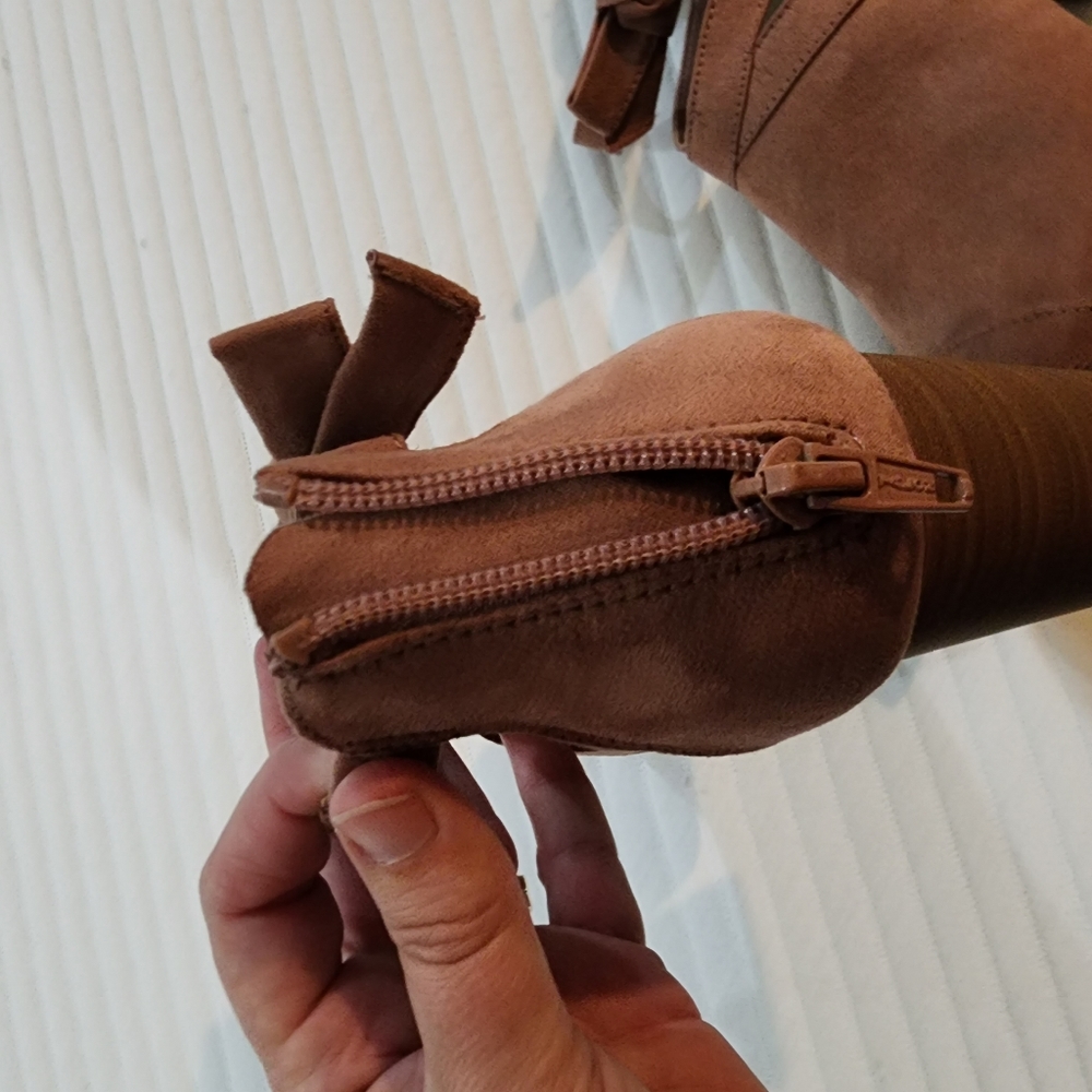 Lauren Conrad mauve pink suede open toe boots Size 8.5 - Picture 9 of 16